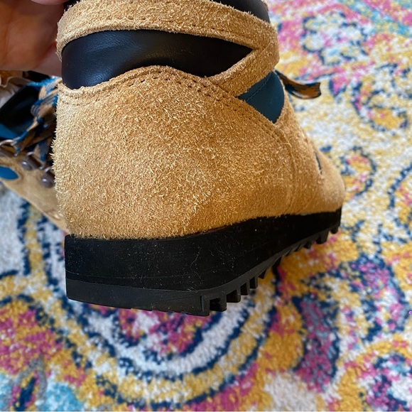 New Balance Rainer Urainaa Vibram
Hiking Boots Size 6.5 (womens 8.5) - Picture 5 of 9